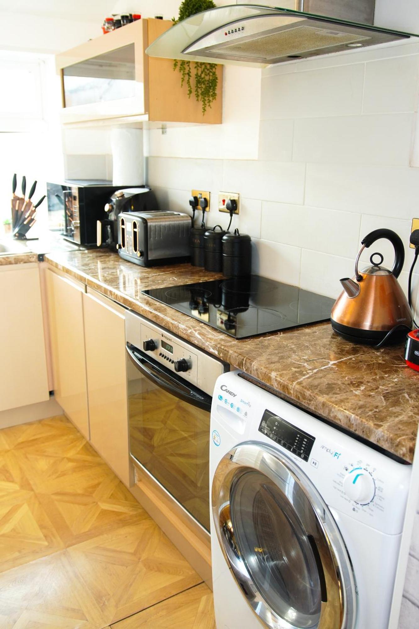 5 Bedroom House Near Cardiff City. Dış mekan fotoğraf